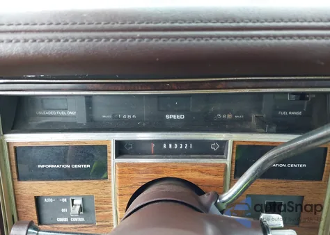 1983 Cadillac Seville z USA, uszkodzony, nr VIN 1G6AS6985DE823433